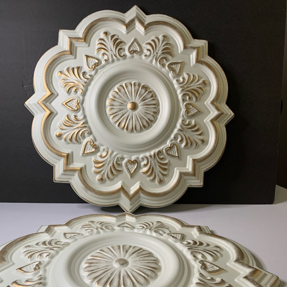 🍂New Set Of 2 Metal Wall Decor Ivory/ Gold🌾